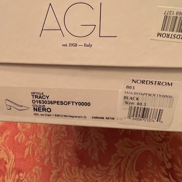 AGL - Tracy Block Heels NIB - NEW - size 10 1/2. Reg $398. Black. - Picture 2 of 9